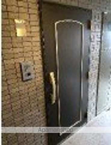 ルーブル大塚弐番館の玄関写真