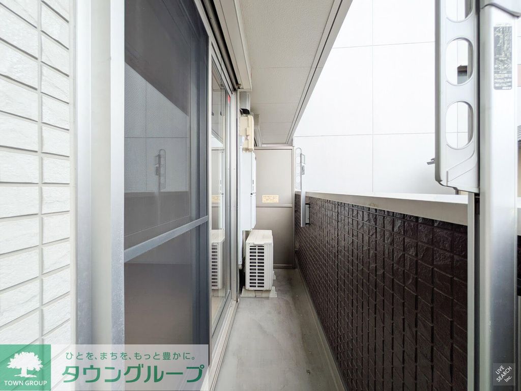 クレール西の庄の玄関写真