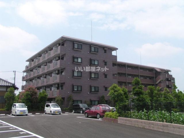 つくばエクスプレス つくば駅 バス乗車時間：20分 最寄りバス停で下車 徒歩20分 築24年