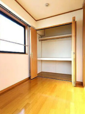 ブリスポート新屋敷の内装写真