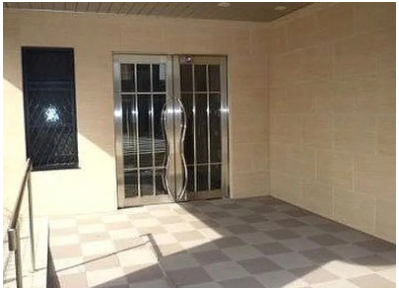 ブリスポート新屋敷の外観写真