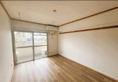 小田急線 百合ケ丘駅 徒歩1分 5階建 築41年の居間写真