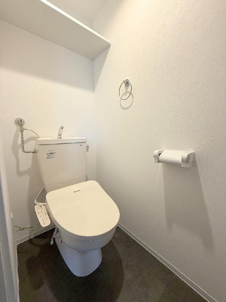トイレ　清潔感のあるウォシュレット付きのトイレです♪