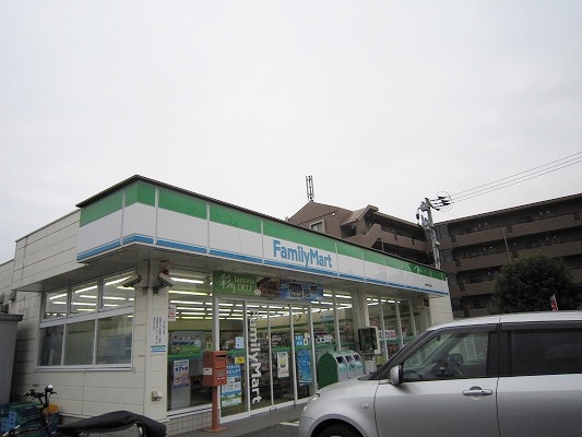 コンビニ　ファミリーマート 姶良青木水流店（コンビニ）まで355m