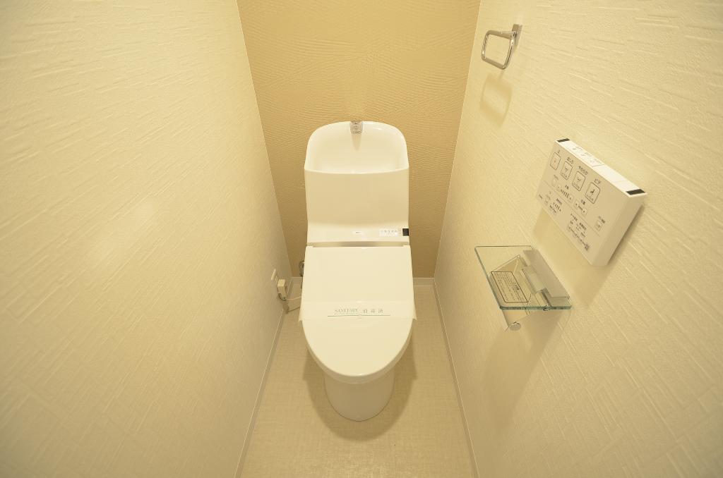 トイレ　シャワー付トイレ