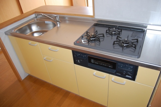 キッチン　奥様も納得のシステムキッチン