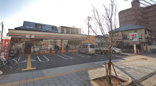 【西宮市津門川町のマンションのコンビニ】