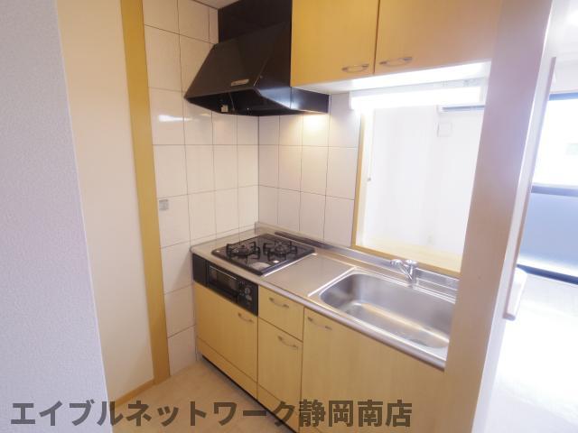 キッチン　キッチンでお料理をお楽しみください