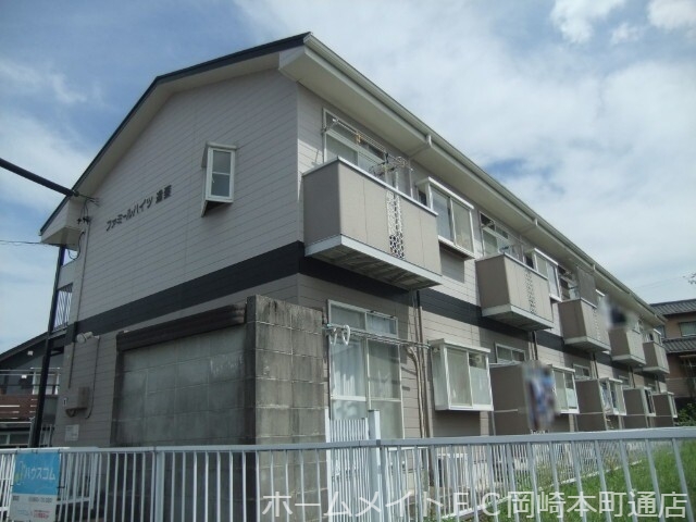 豊田市本新町のアパートの建物外観