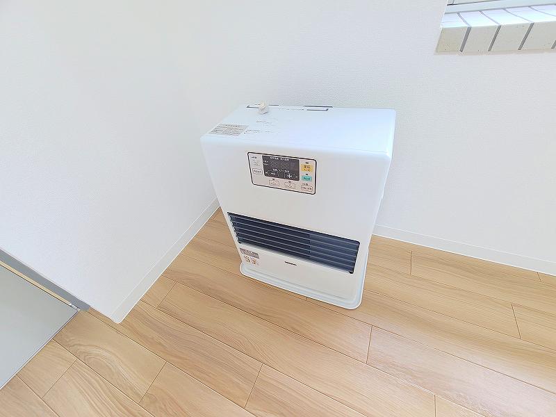 その他設備　経済的な灯油ストーブの物件です☆