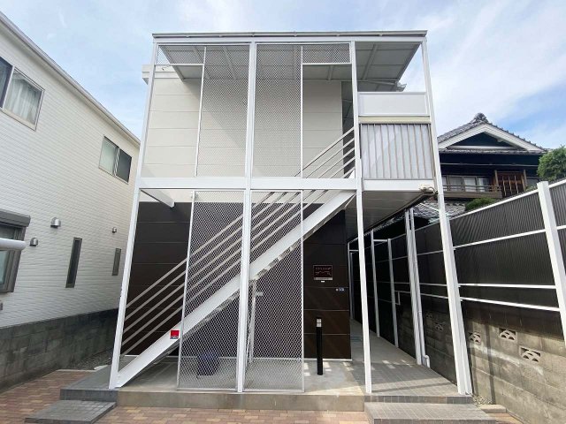 【レオパレスＣｏｍｆｏｒｔ　Ｈｏｕｓｅの建物外観】