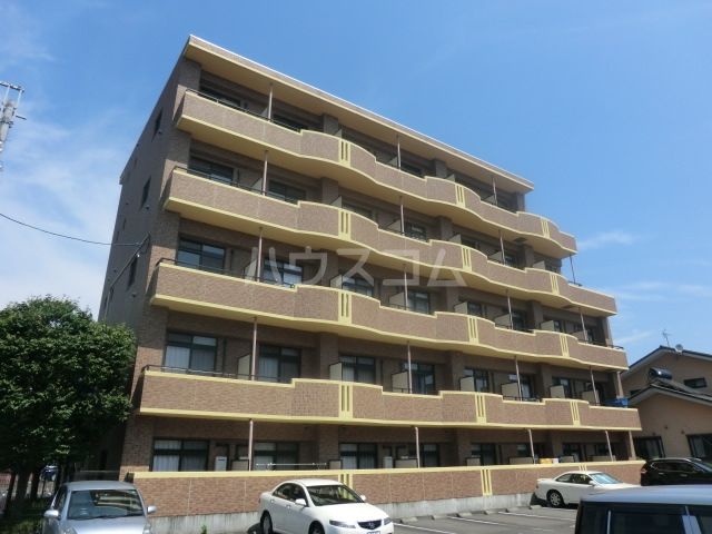 【静岡市駿河区西脇のマンションの建物外観】