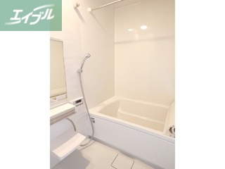 バス・シャワールーム　バスルーム