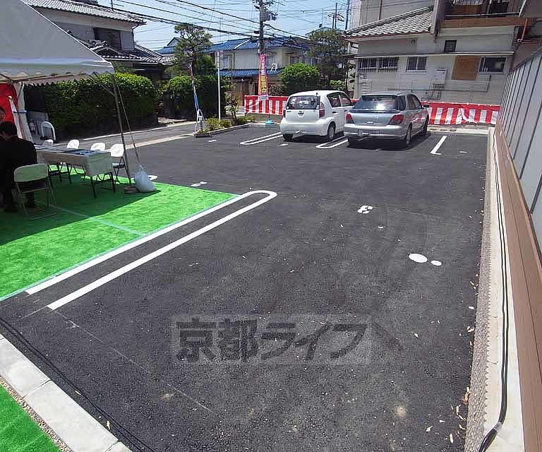 【ｓａｔｉｓ　ｖｉｔａの駐車場】