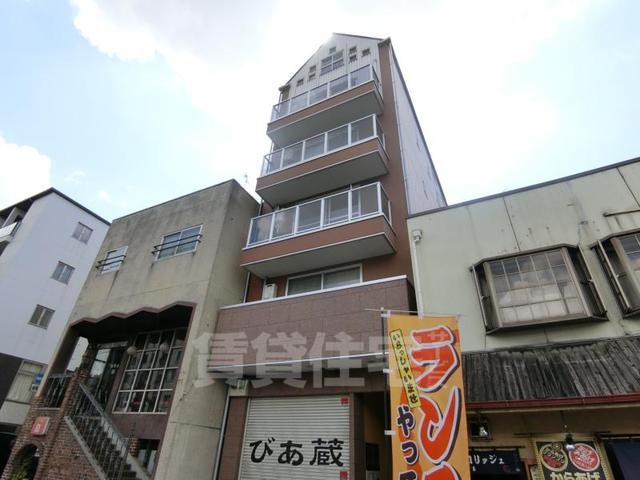 京都市右京区西院南高田町のマンションの建物外観