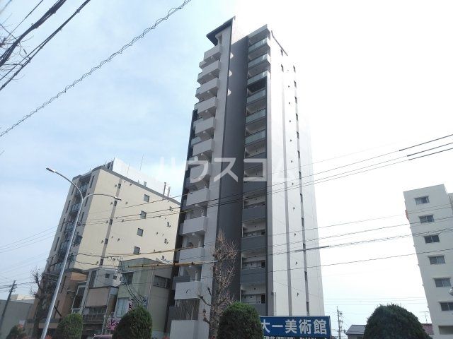 名古屋市中村区太閤通のマンションの建物外観