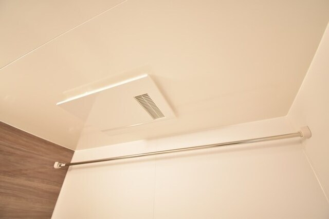 バス・シャワールーム　浴室換気乾燥機