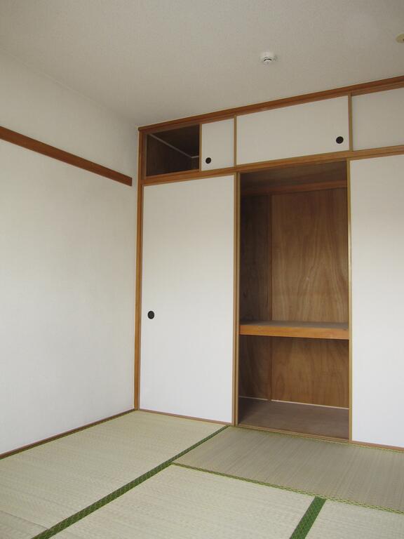 収納　居室収納