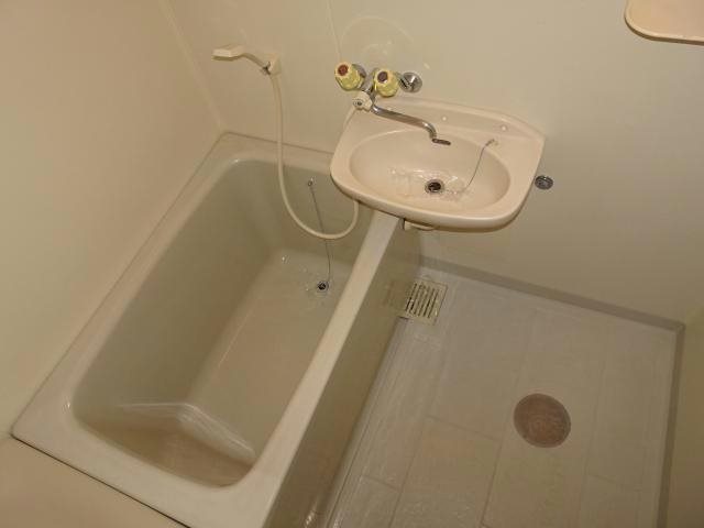 バス・シャワールーム　バス