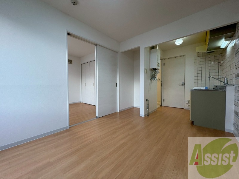 居室・リビング　広くてきれいなリビングです！快適に過ごせそうですね。