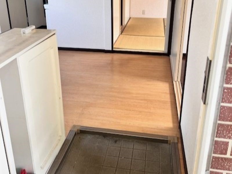 玄関　玄関内側