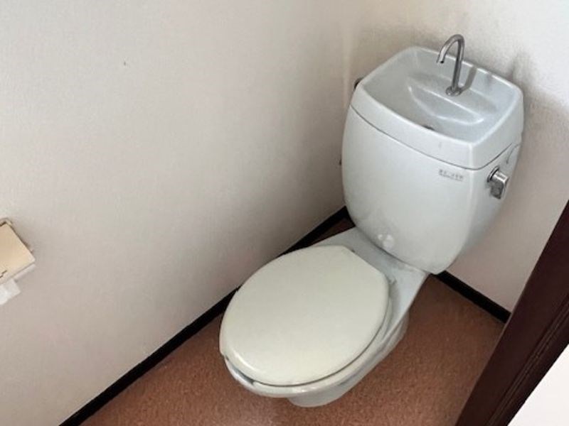 トイレ　バストイレ別で快適