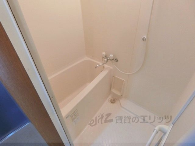 バス・シャワールーム　風呂