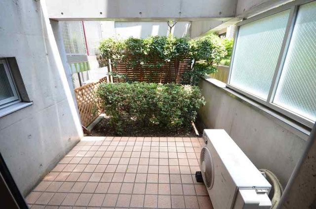 庭　※同建物・別号室の写真です