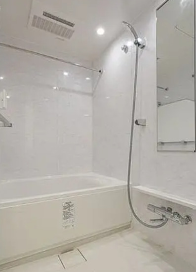 バス・シャワールーム　※別部屋の参考写真です。