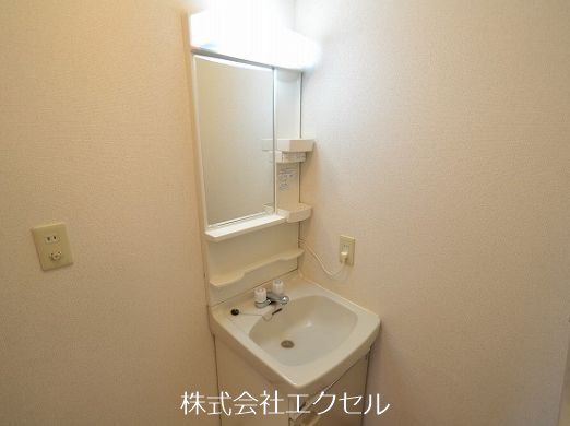 洗面設備　独立洗面台です。
