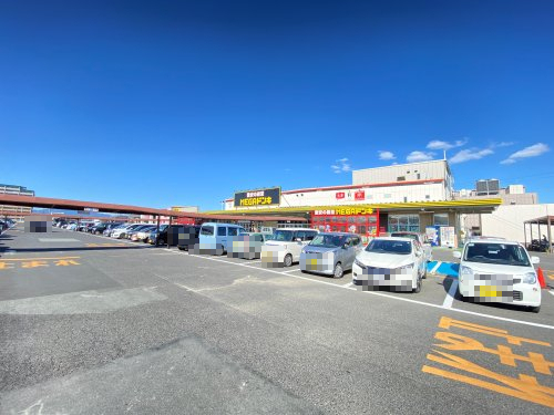 スーパー　ＭＥＧＡドン・キホーテＵＮＹ嬉野店（スーパー）まで594m