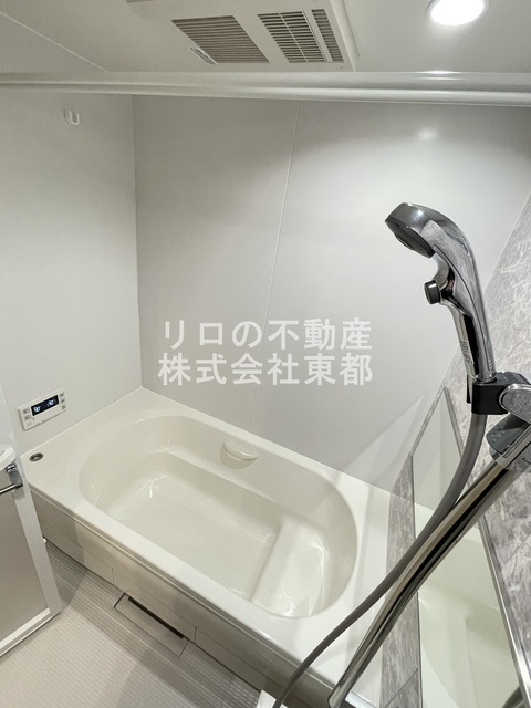 バス・シャワールーム　浴室には乾燥機が付いているので梅雨の時期でも安心です☆