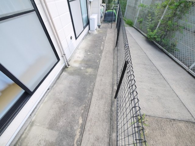 バルコニー　お洗濯にも便利なバルコニー付き