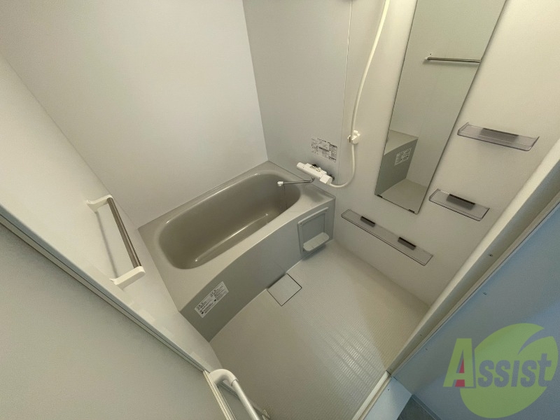 バス・シャワールーム　お風呂になります。一日の疲れを癒してくださいね。