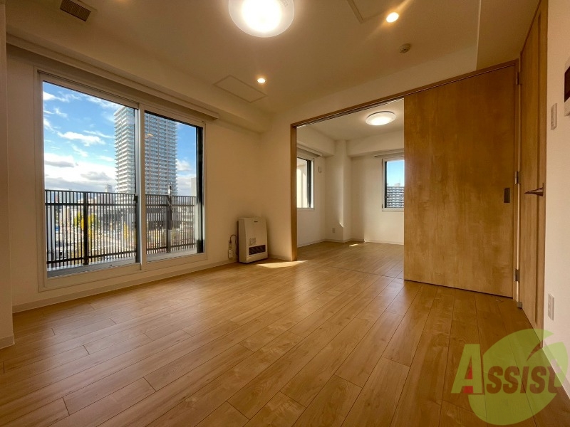 居室・リビング　広々としたリビングですね。使い勝手がよさそうですね！