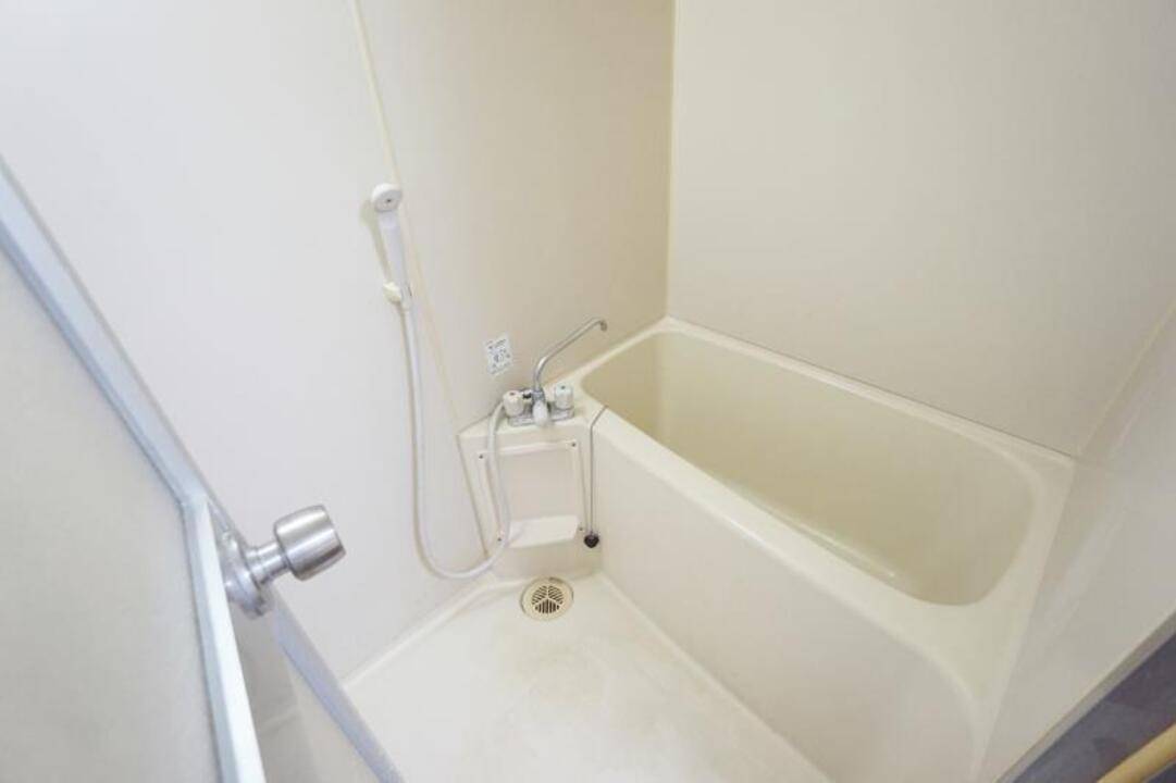 バス・シャワールーム　浴室