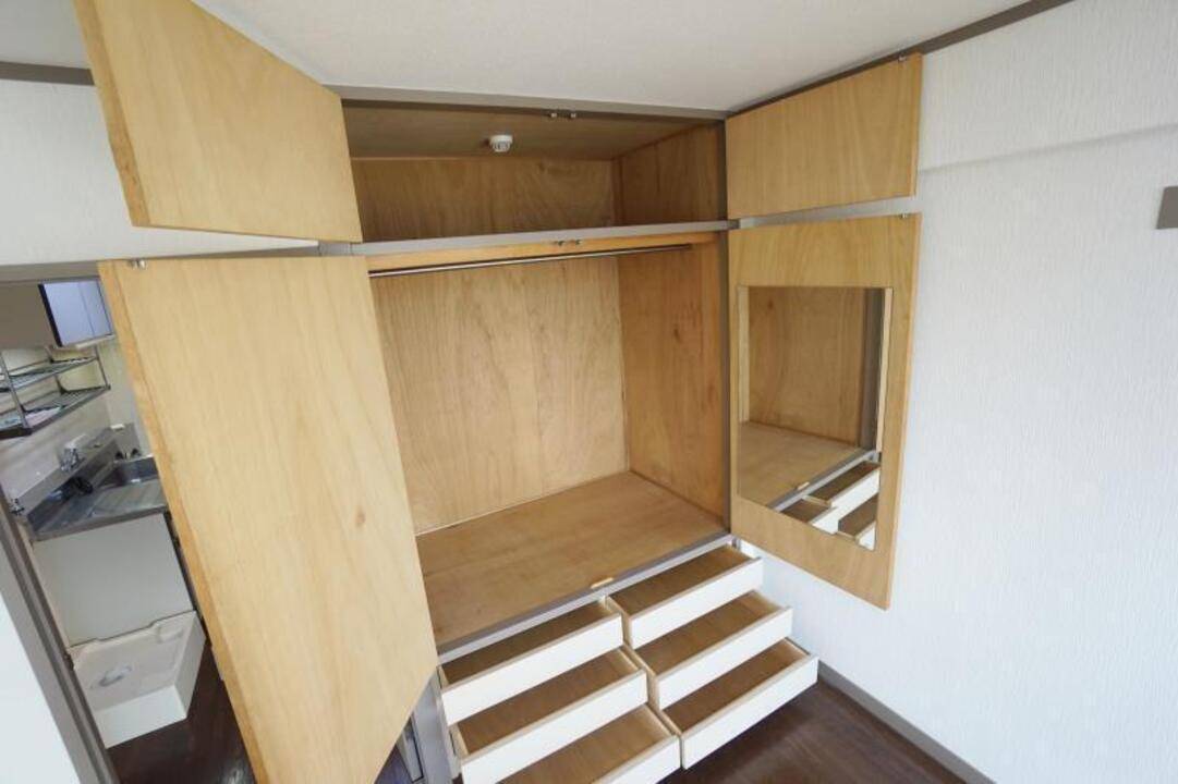 収納　クローゼット