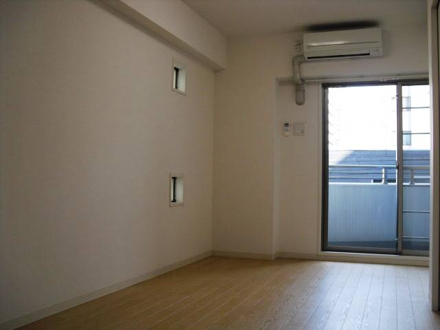 バルコニー　洋室