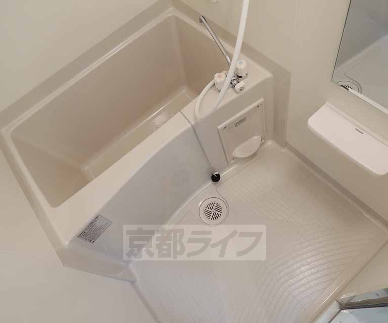バス・シャワールーム　広い