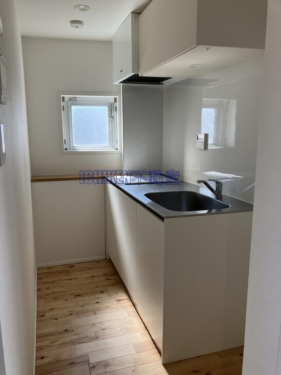 キッチン　掲載写真は他部屋の参考写真です。