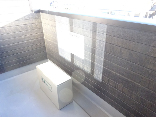 バルコニー　★南西向きのバルコニー※同タイプ参考写真