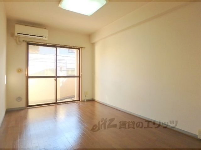 居室・リビング　洋室