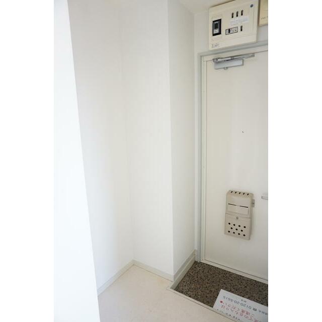 玄関　部屋から見た玄関