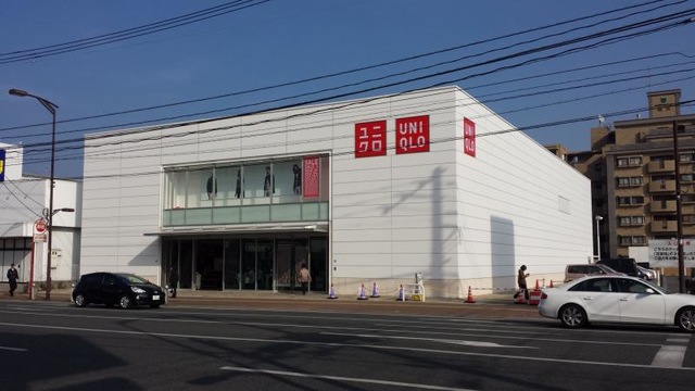 ショッピングセンター　ユニクロ姪浜店（ショッピングセンター）まで479m