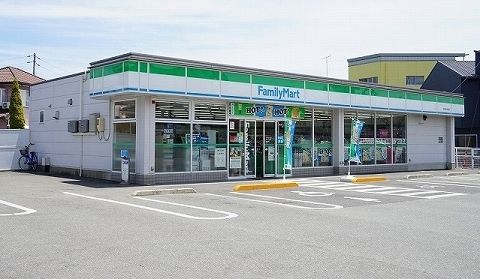 コンビニ　ファミリーマート法花大谷店さん（コンビニ）まで200m