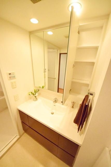 洗面設備　別部屋参照