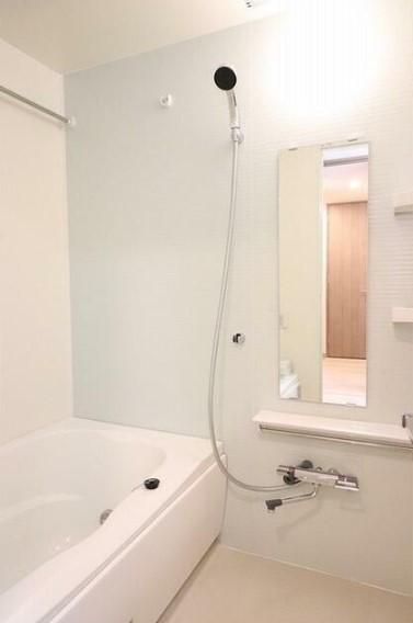 バス・シャワールーム　バス※別部屋参考写真