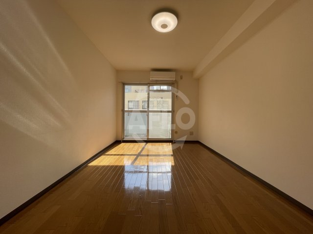 居室・リビング　プリメーロ江戸堀　洋室