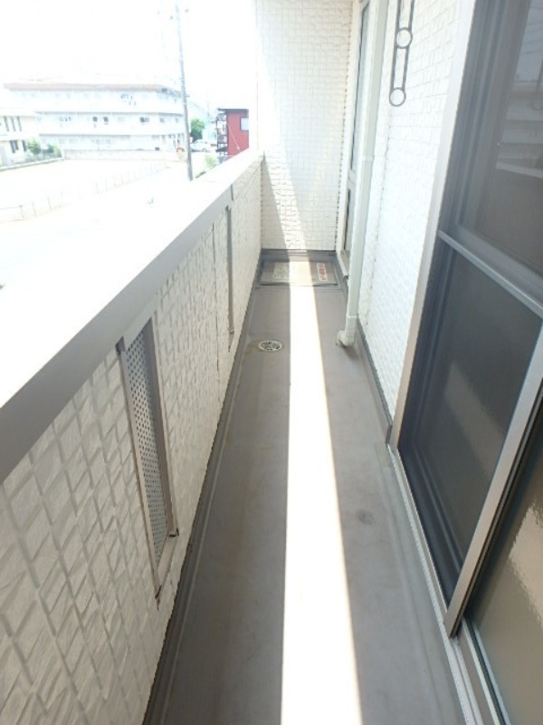 バルコニー　図面と現状に相違がある場合には現状を優先