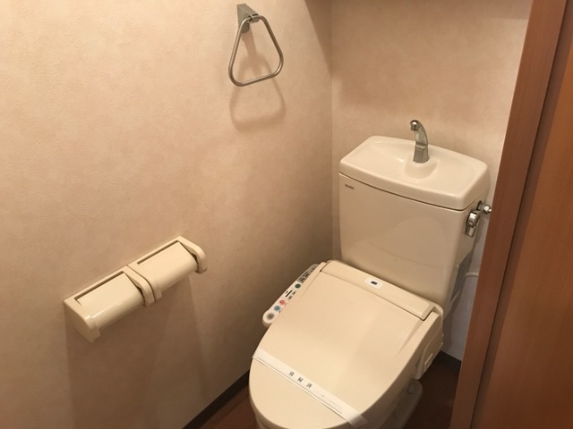 トイレ　シャワー付トイレ